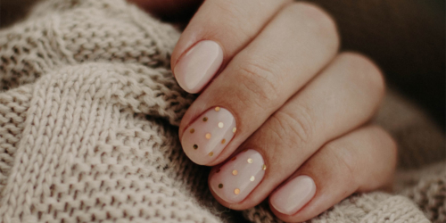 nails